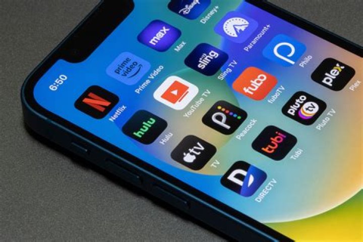 Mobile device movie streaming